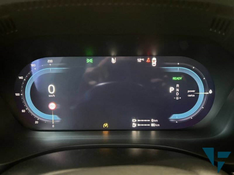 Volvo XC60 nuova a Udine (8)