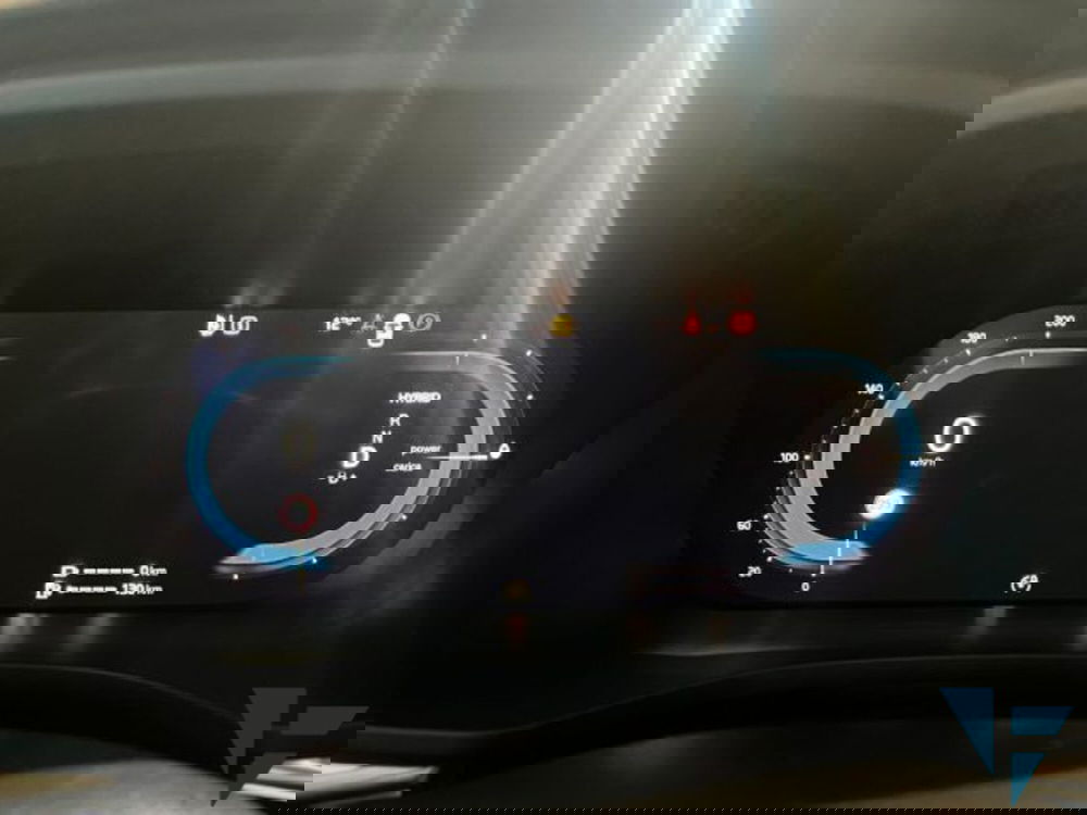 Volvo XC60 nuova a Udine (11)