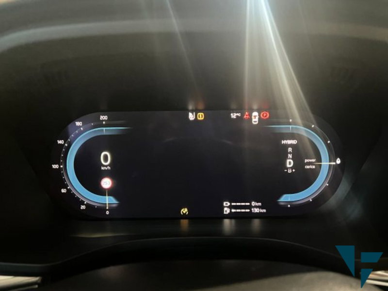 Volvo XC60 nuova a Udine (11)