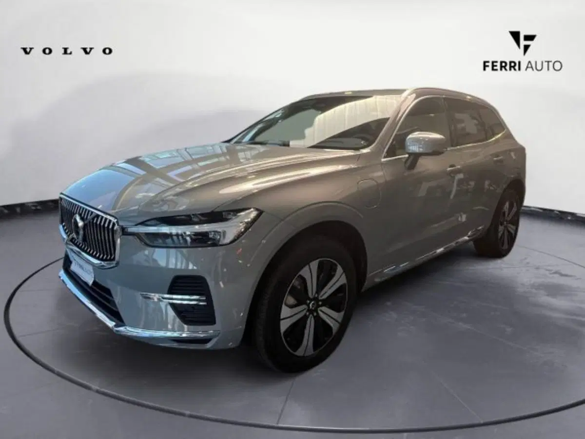 Volvo XC60 nuova a Udine (2)