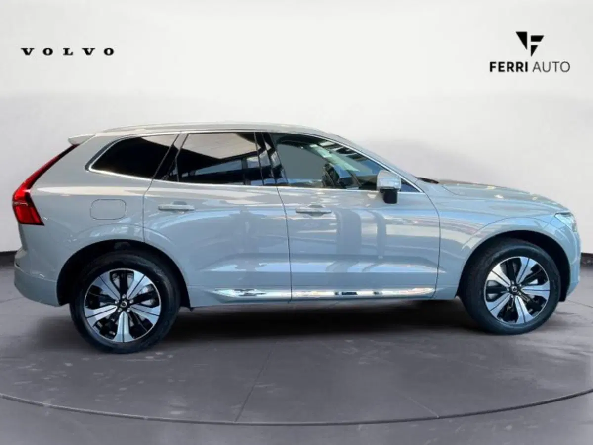 Volvo XC60 nuova a Udine (5)