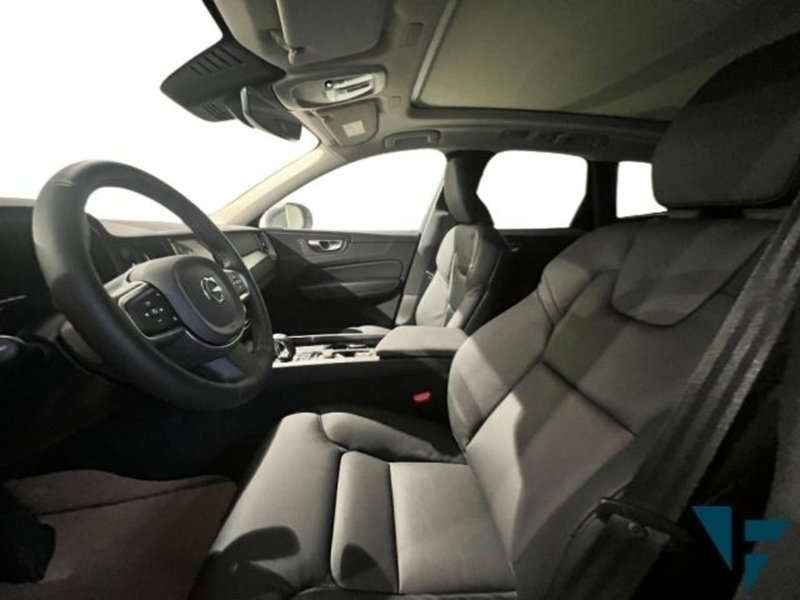 Volvo XC60 nuova a Udine (6)