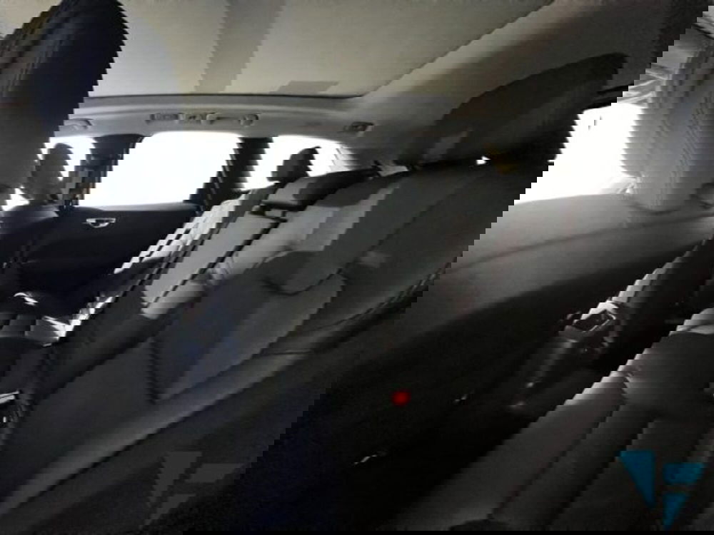 Volvo XC60 nuova a Udine (7)