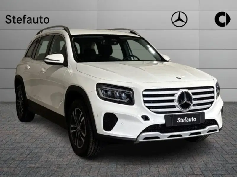 Mercedes-Benz GLB nuova a Bologna
