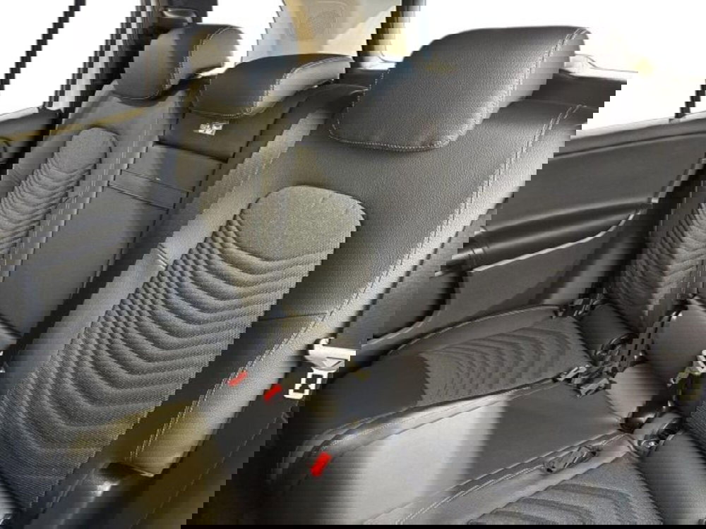 Mercedes-Benz GLB nuova a Bologna (9)