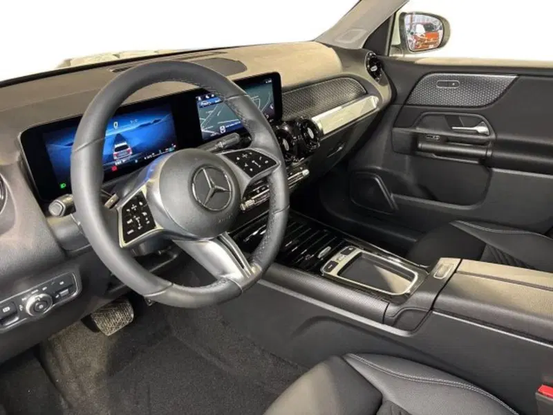 Mercedes-Benz GLB nuova a Bologna (11)