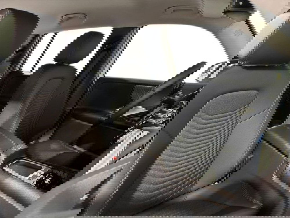 Mercedes-Benz GLB nuova a Bologna (16)