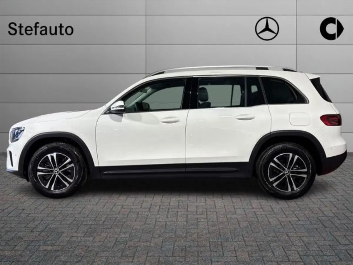 Mercedes-Benz GLB nuova a Bologna (3)