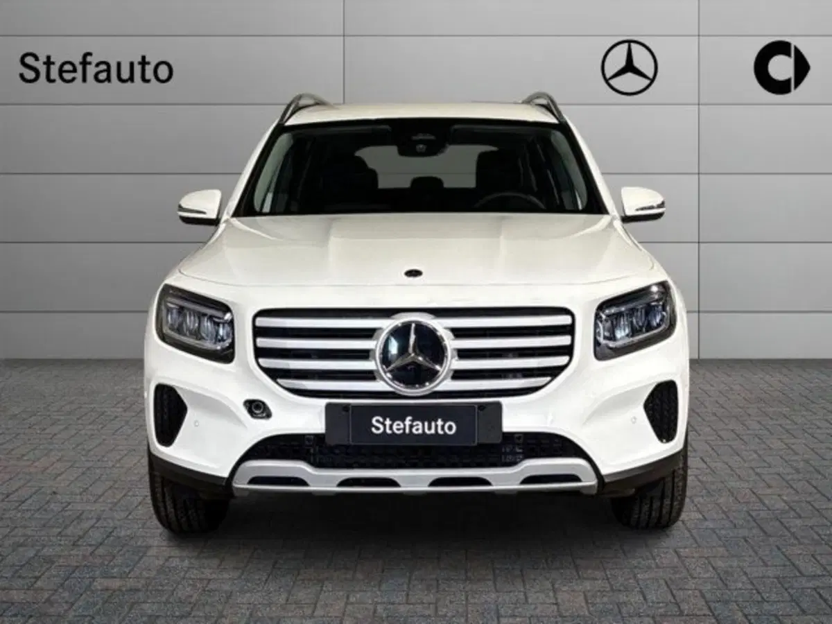 Mercedes-Benz GLB nuova a Bologna (4)