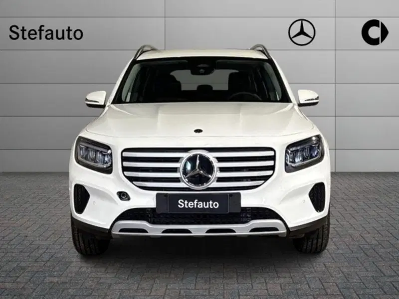 Mercedes-Benz GLB nuova a Bologna (4)