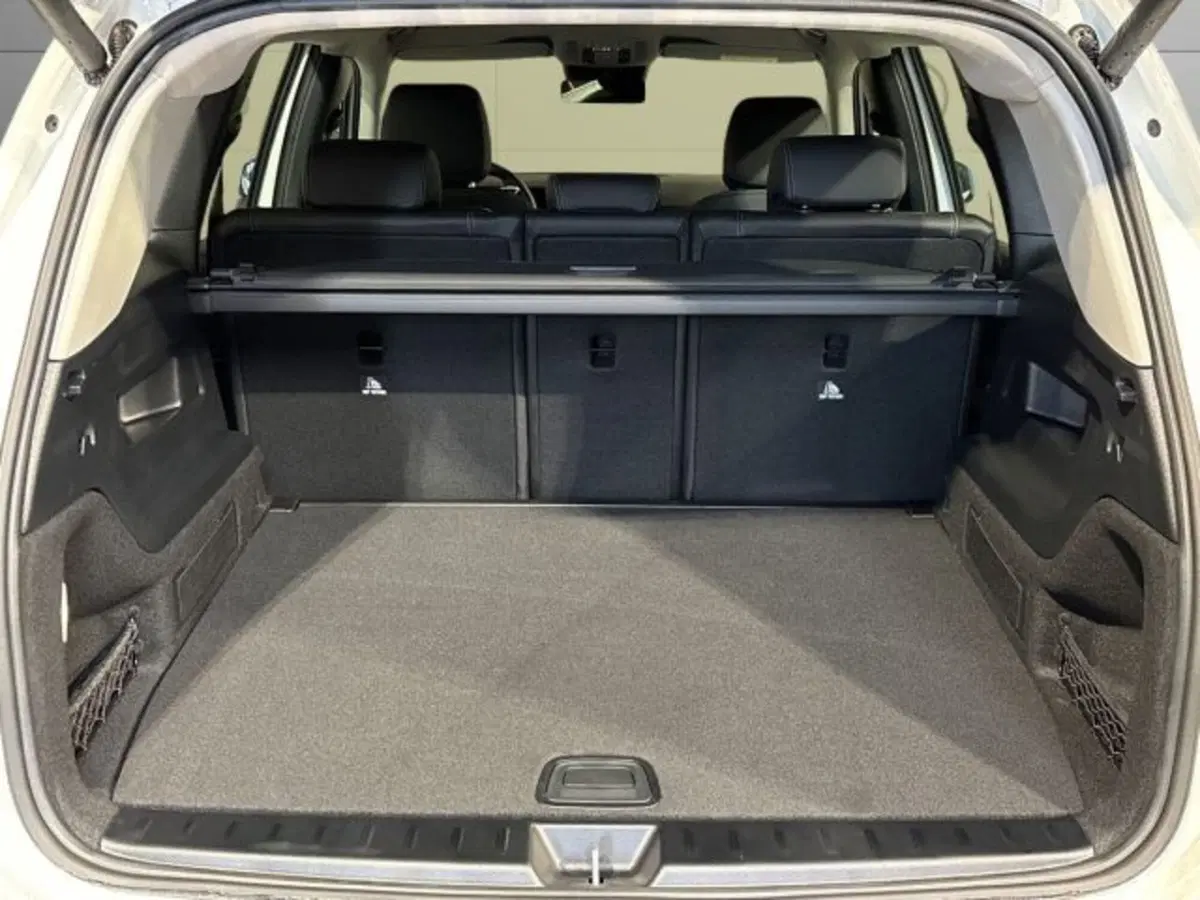 Mercedes-Benz GLB nuova a Bologna (7)