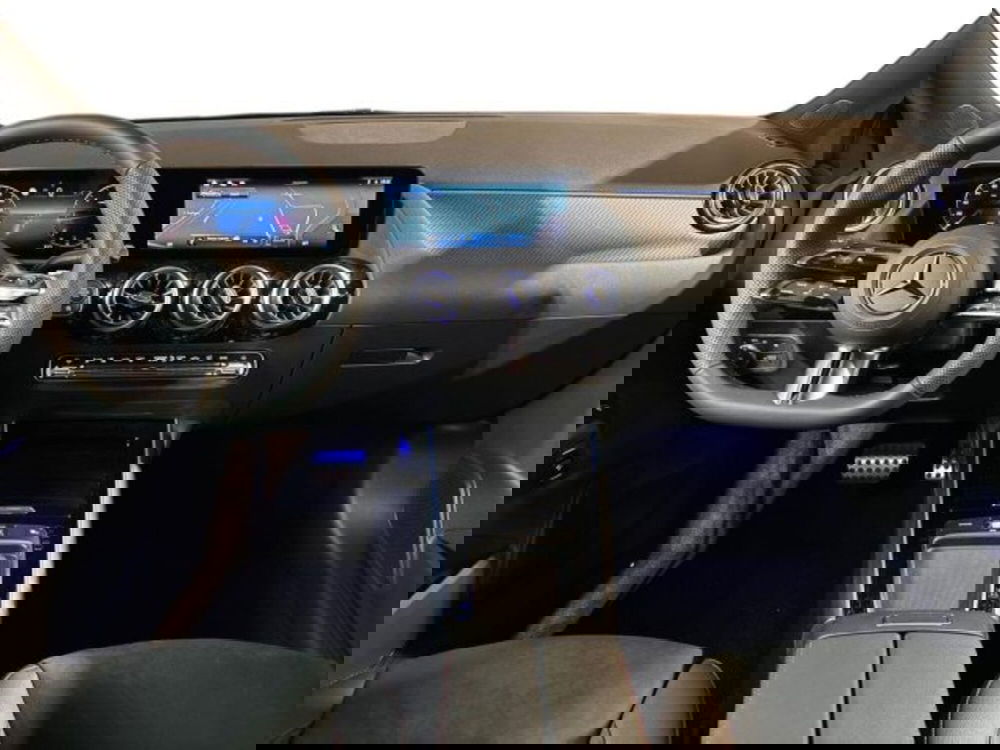 Mercedes-Benz Classe B nuova a Bologna (13)