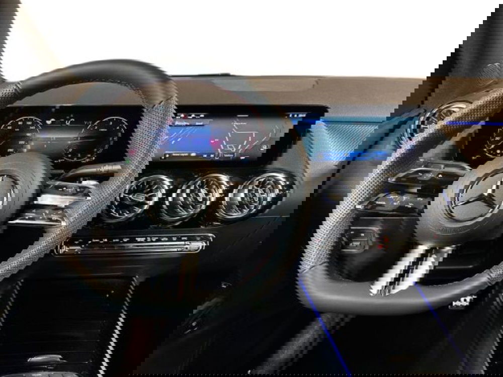 Mercedes-Benz Classe B nuova a Bologna (14)