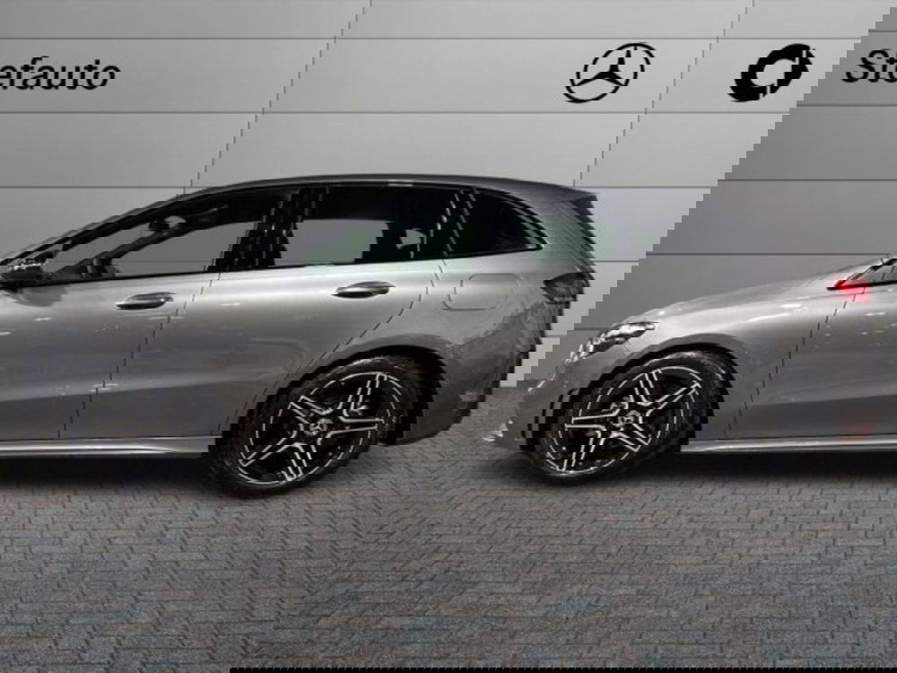 Mercedes-Benz Classe B nuova a Bologna (3)