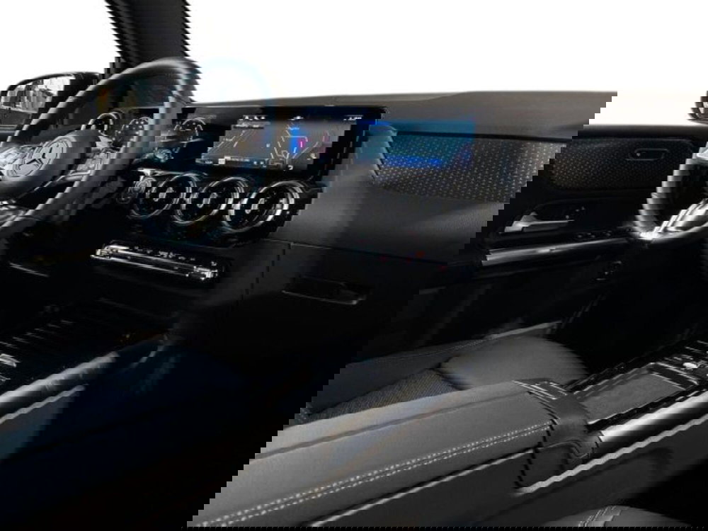 Mercedes-Benz Classe B nuova a Bologna (15)