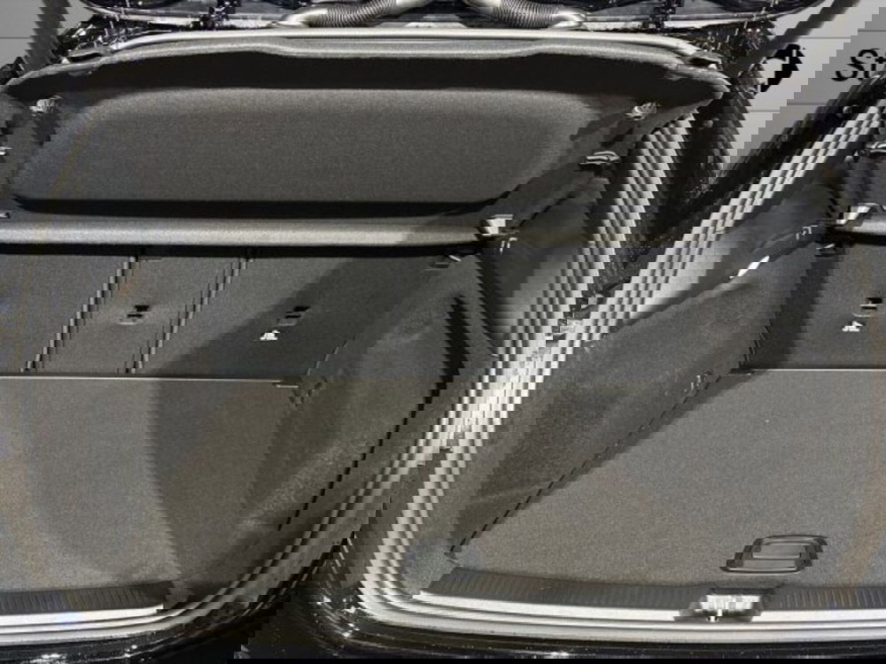 Mercedes-Benz Classe B nuova a Bologna (7)