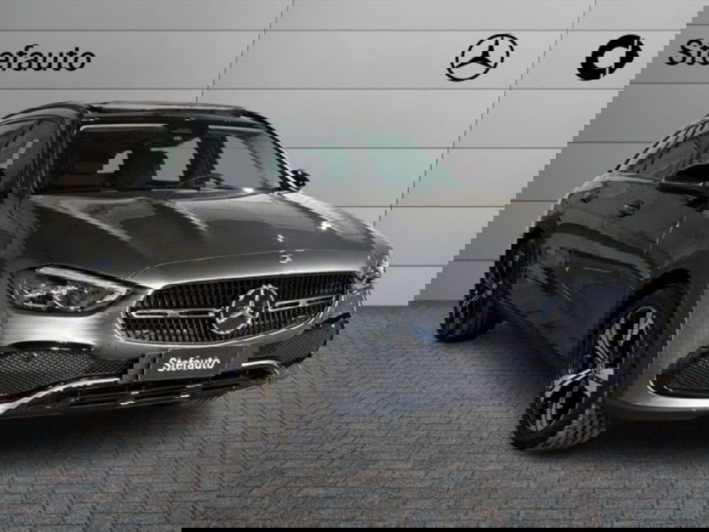 Mercedes-Benz Classe C Station Wagon nuova a Bologna