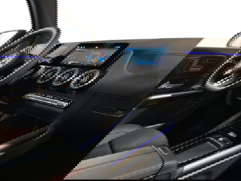 Mercedes-Benz GLA SUV nuova a Bologna (15)