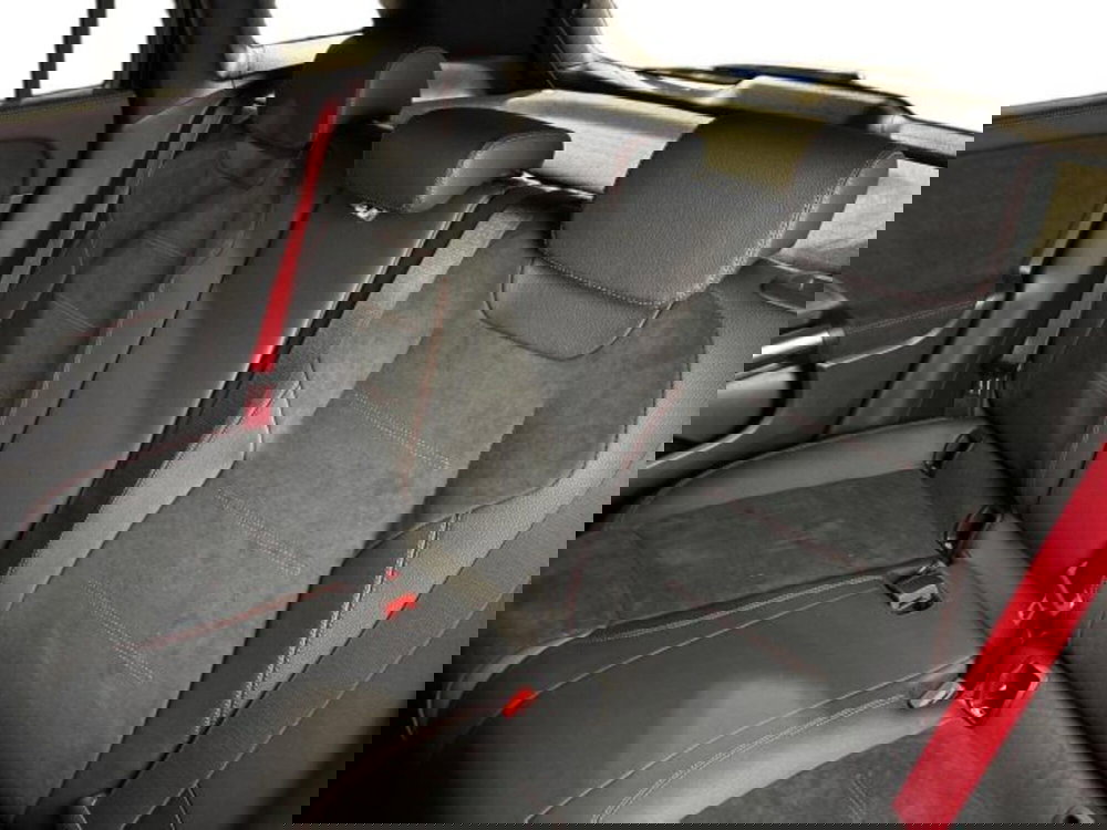 Mercedes-Benz GLA SUV nuova a Bologna (9)