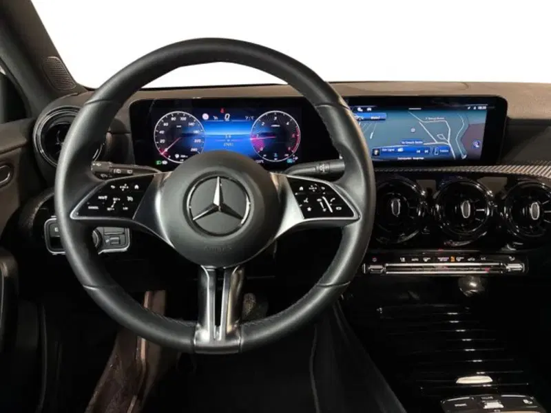 Mercedes-Benz Classe A usata a Bologna (11)