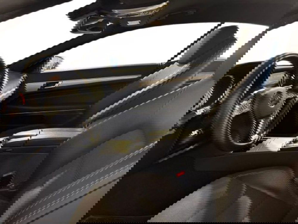 Mercedes-Benz Classe E Coupé usata a Bologna (10)