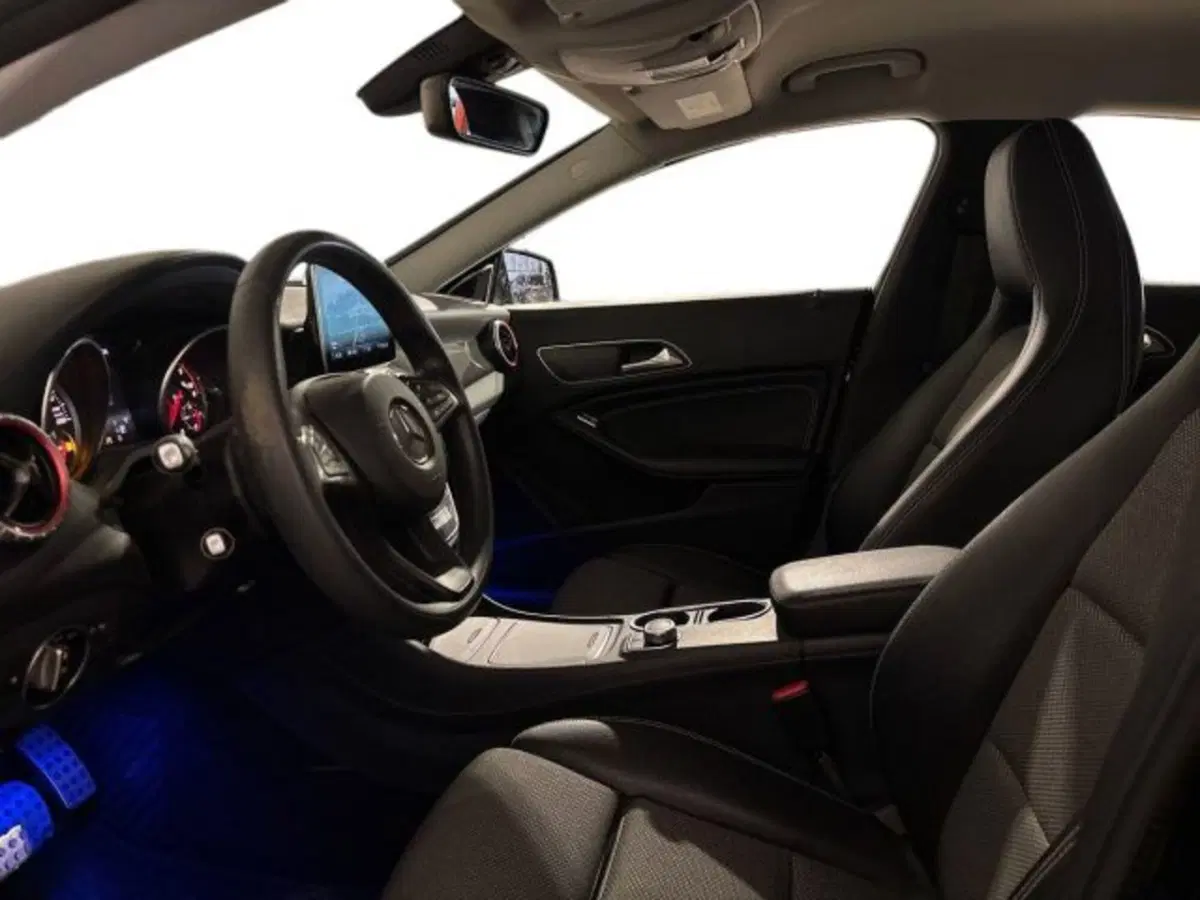 Mercedes-Benz CLA Shooting Brake usata a Bologna (10)