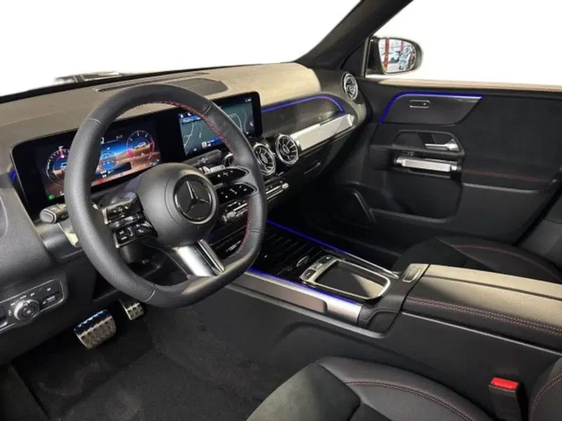 Mercedes-Benz GLB nuova a Bologna (11)