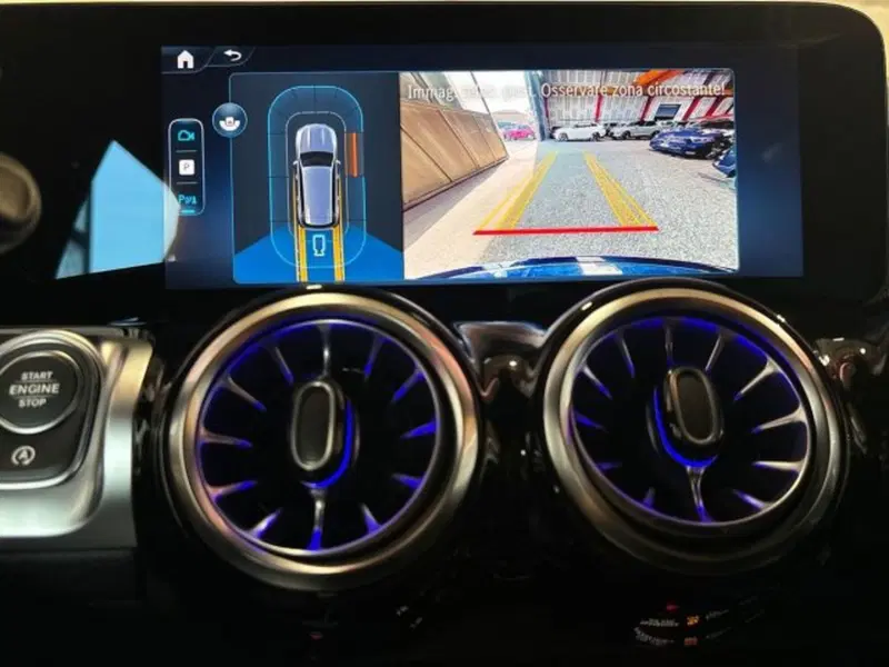 Mercedes-Benz GLB nuova a Bologna (12)