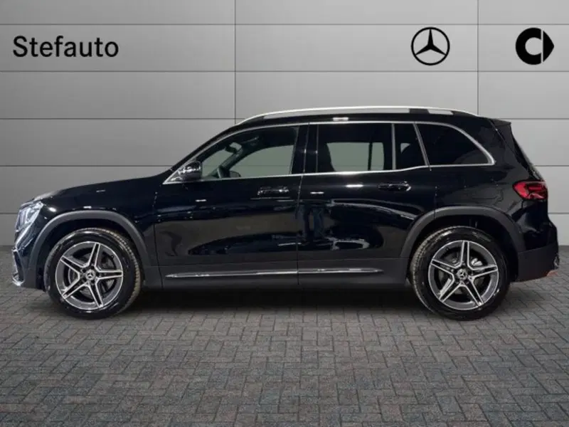 Mercedes-Benz GLB nuova a Bologna (3)