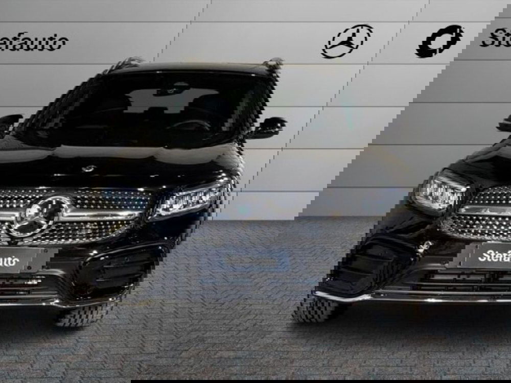 Mercedes-Benz GLB nuova a Bologna (4)