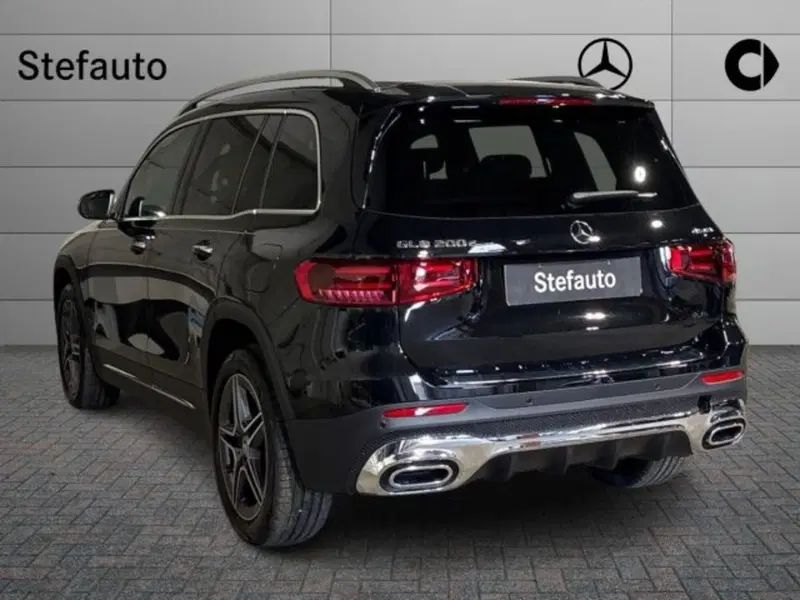 Mercedes-Benz GLB nuova a Bologna (5)