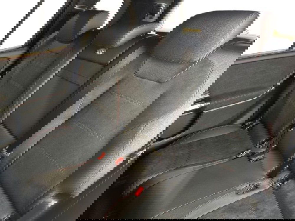 Mercedes-Benz GLB nuova a Bologna (9)