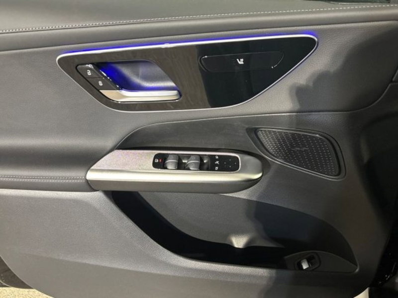 Mercedes-Benz GLC nuova a Bologna (10)