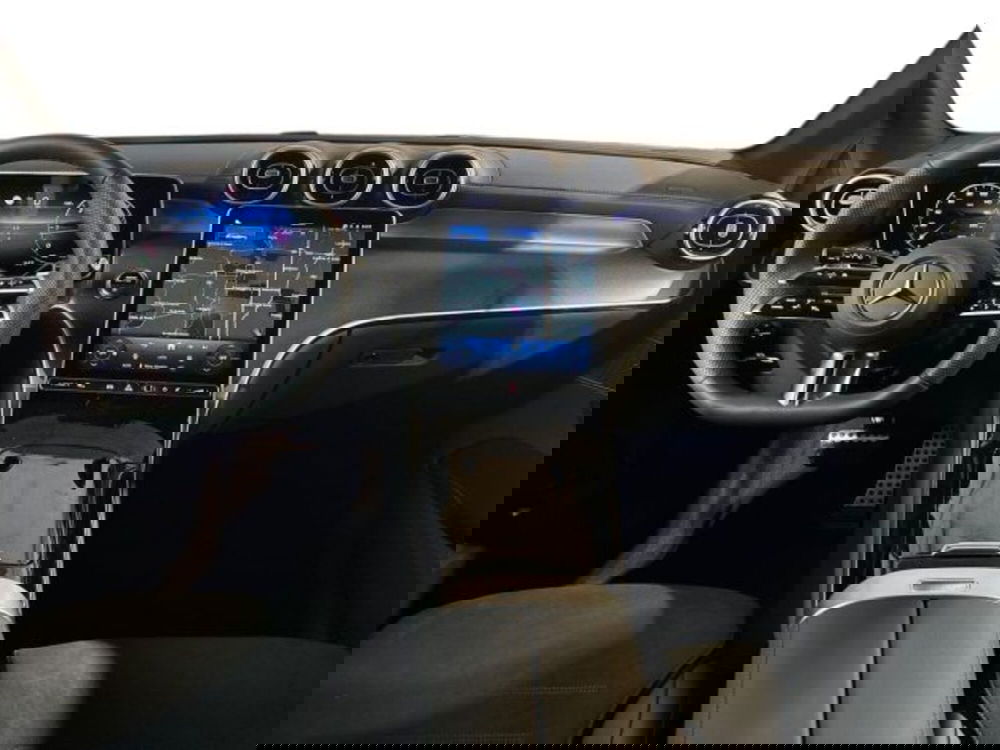 Mercedes-Benz GLC nuova a Bologna (13)