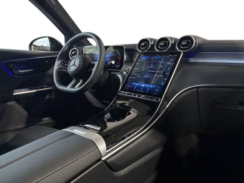 Mercedes-Benz GLC nuova a Bologna (15)