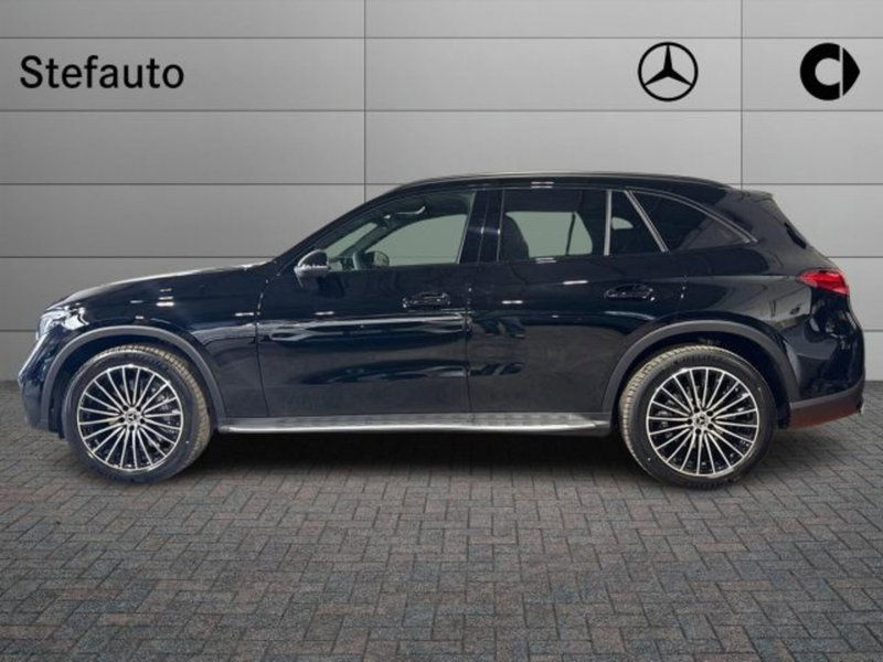 Mercedes-Benz GLC nuova a Bologna (3)