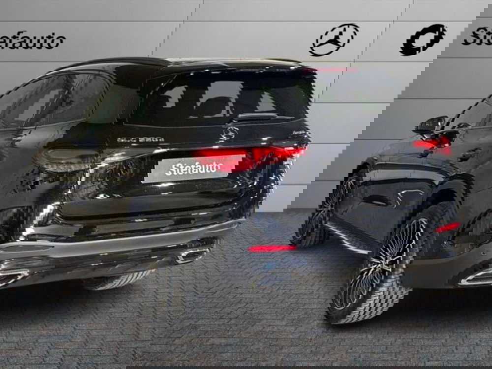 Mercedes-Benz GLC nuova a Bologna (5)