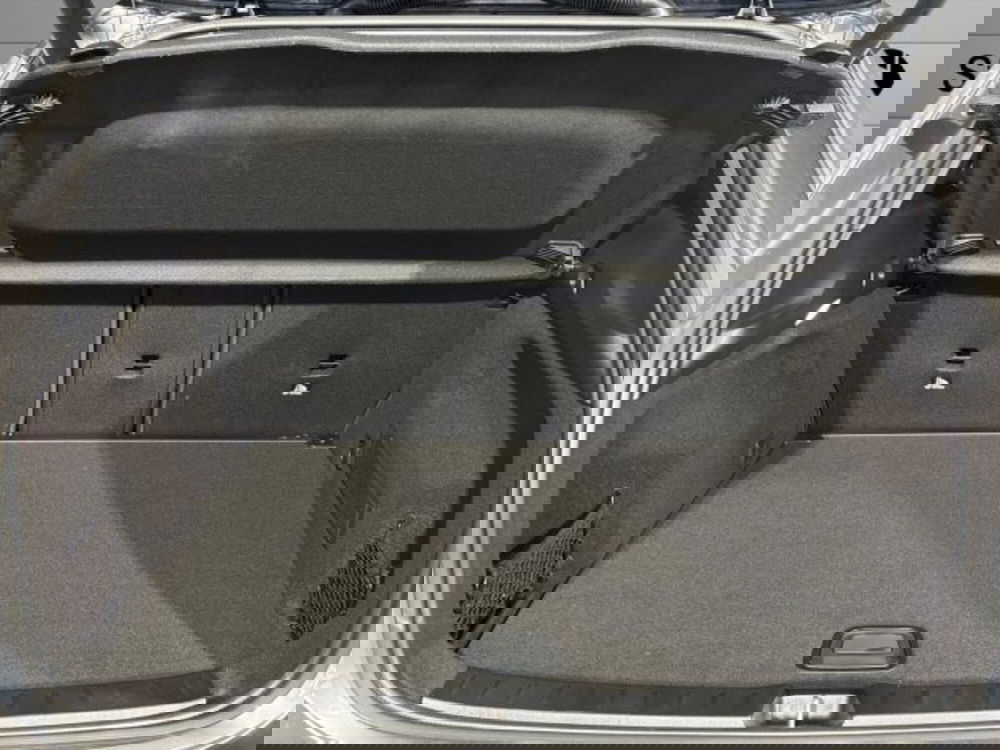 Mercedes-Benz GLA SUV nuova a Bologna (7)