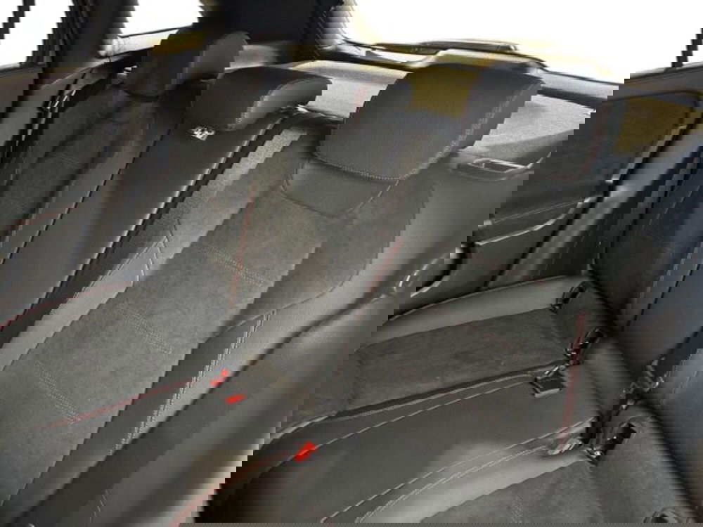 Mercedes-Benz GLA SUV nuova a Bologna (9)