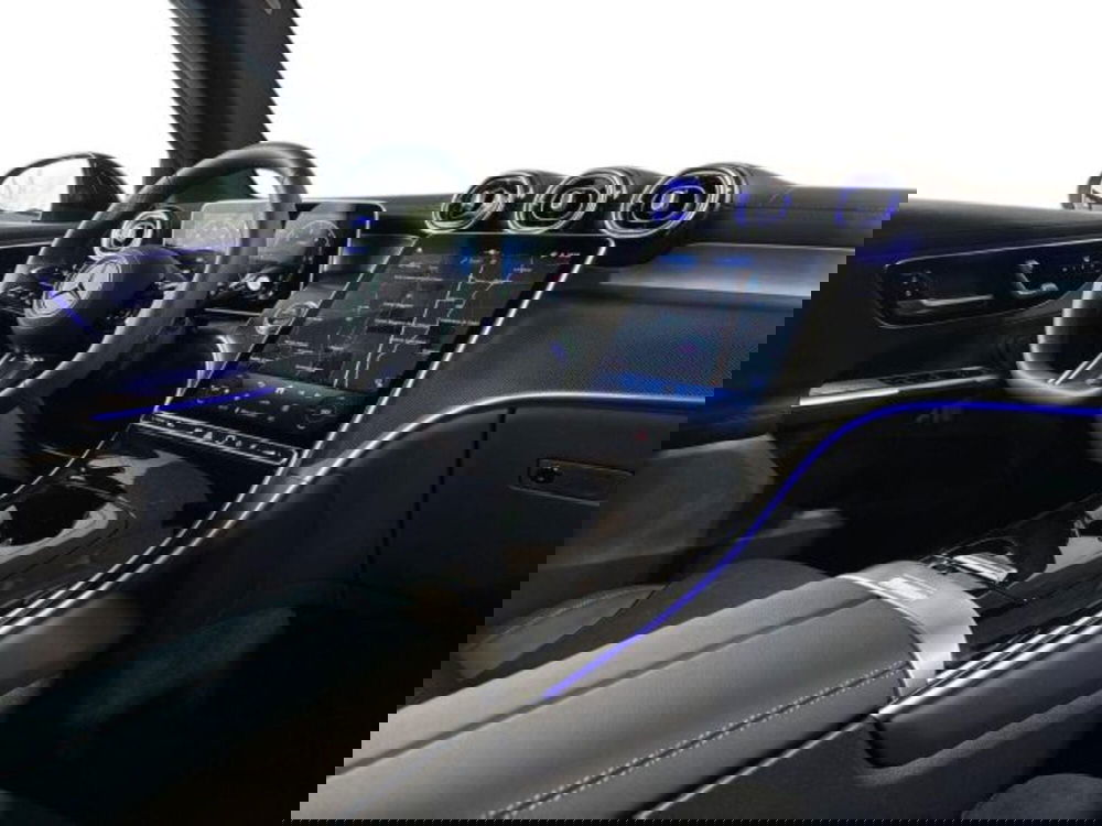 Mercedes-Benz GLC nuova a Bologna (15)