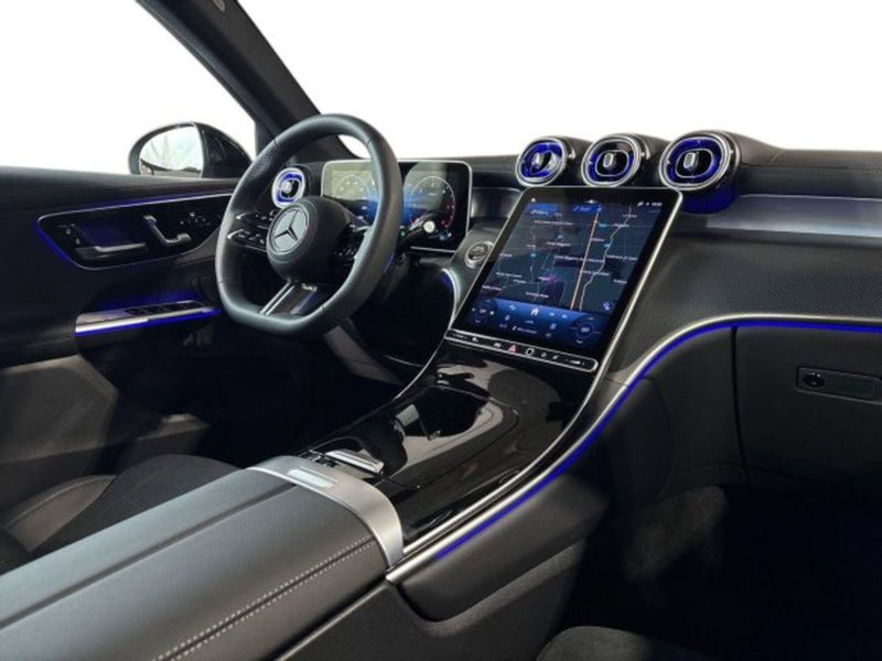 Mercedes-Benz GLC nuova a Bologna (15)