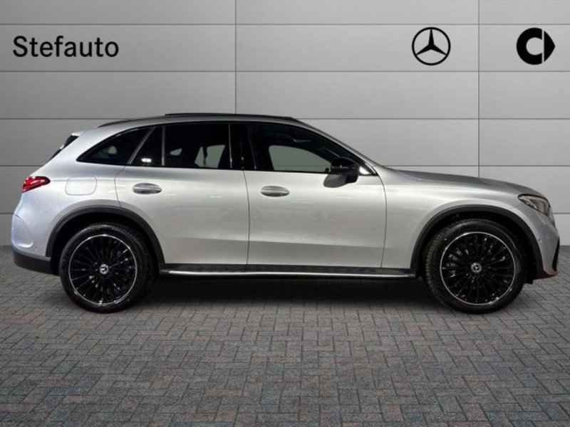Mercedes-Benz GLC nuova a Bologna (2)
