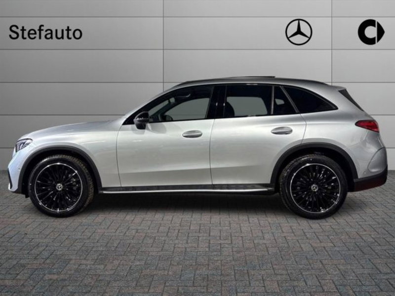 Mercedes-Benz GLC nuova a Bologna (3)