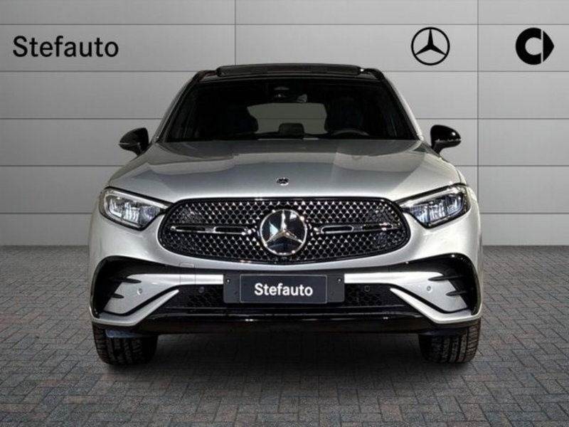 Mercedes-Benz GLC nuova a Bologna (4)