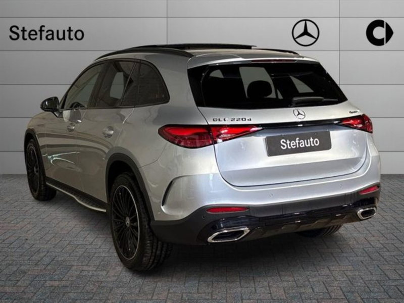 Mercedes-Benz GLC nuova a Bologna (5)