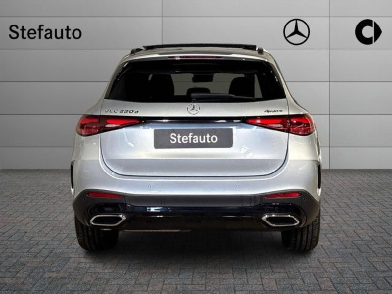 Mercedes-Benz GLC nuova a Bologna (6)