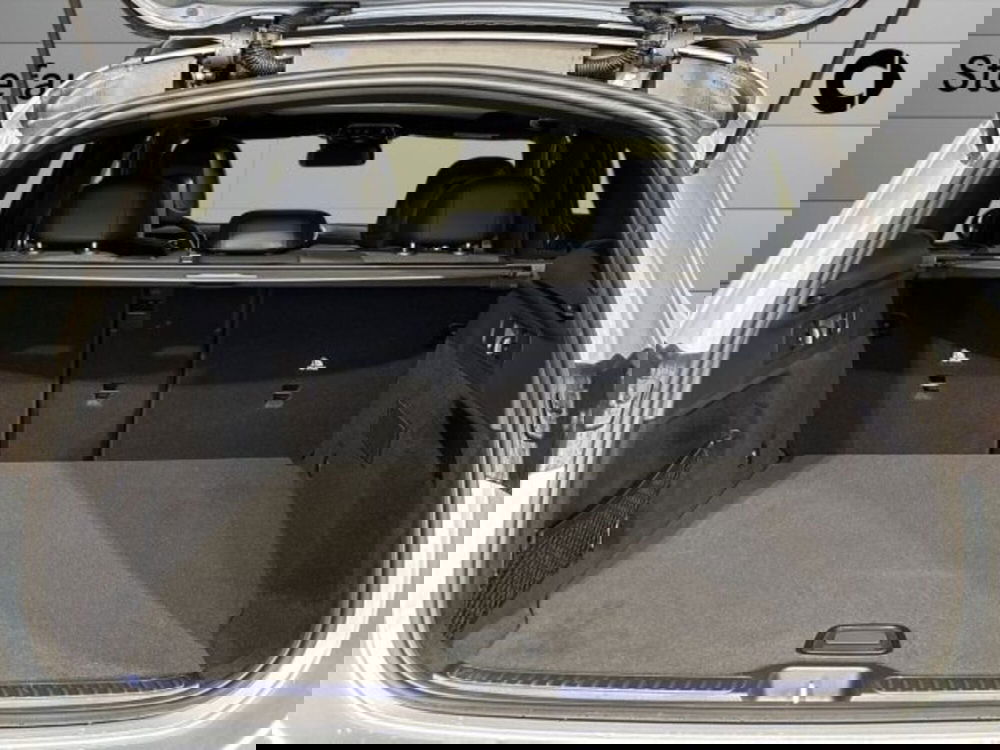 Mercedes-Benz GLC nuova a Bologna (7)