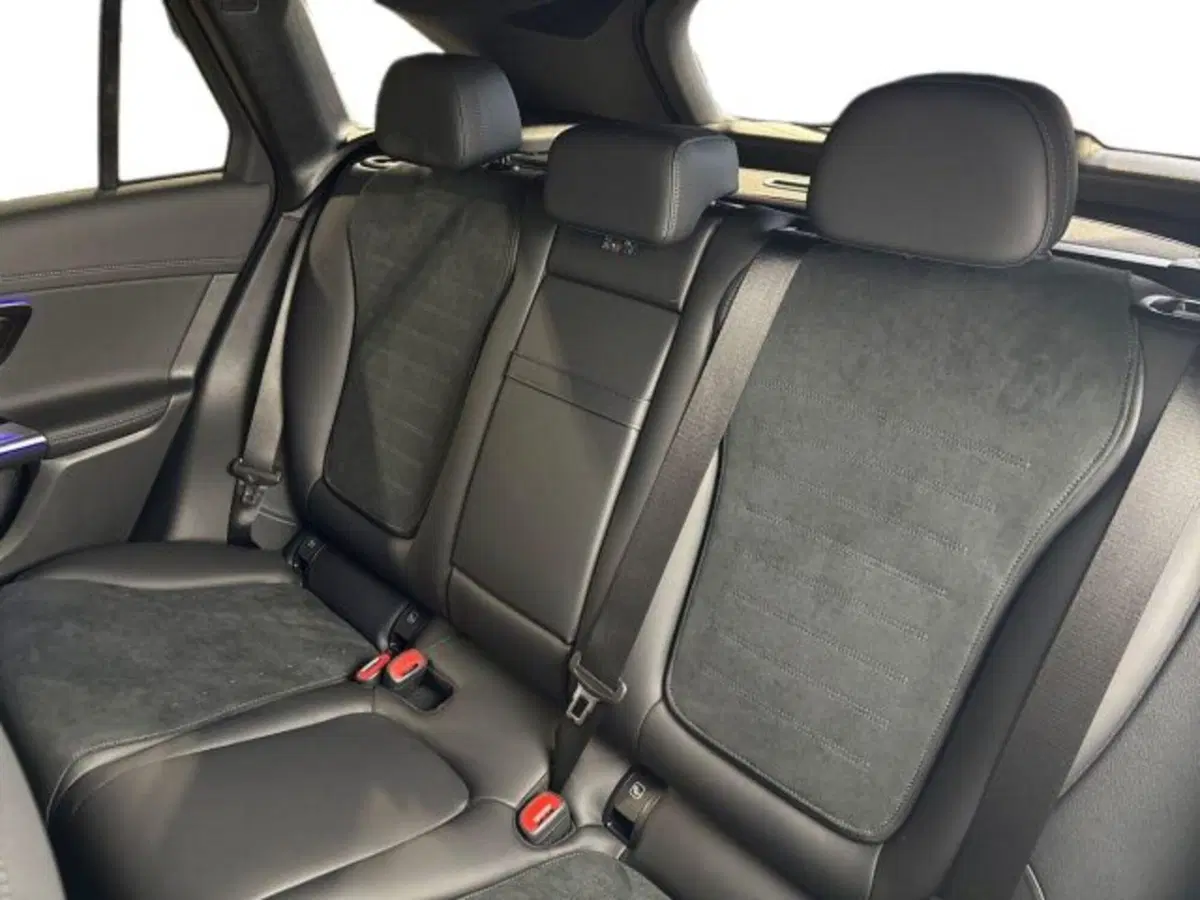 Mercedes-Benz GLC nuova a Bologna (9)