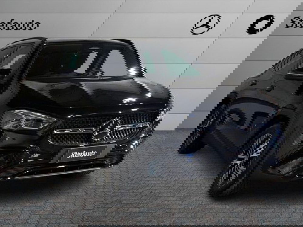 Mercedes-Benz GLA SUV nuova a Bologna