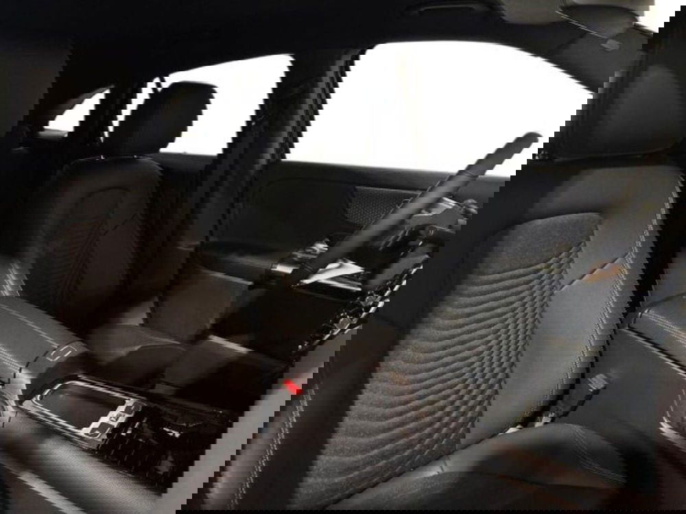 Mercedes-Benz GLA SUV nuova a Bologna (16)